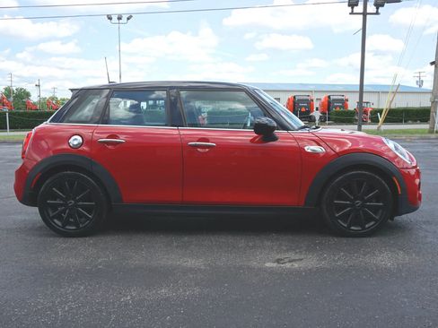 Used 2019 MINI Cooper S FWD image 4