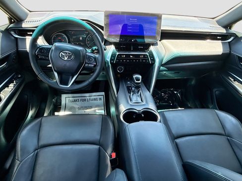 Used 2023 Toyota Venza Nightshade AWD/4WD image 14