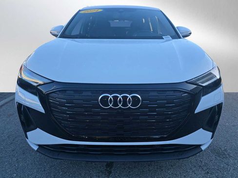 Used 2024 Audi Q4 e-tron Prestige w/ Black Optic Plus Package image 7