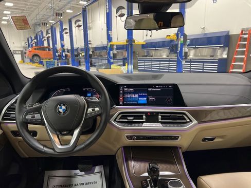 Used 2022 BMW X5 xDrive40i w/ Premium Package image 7