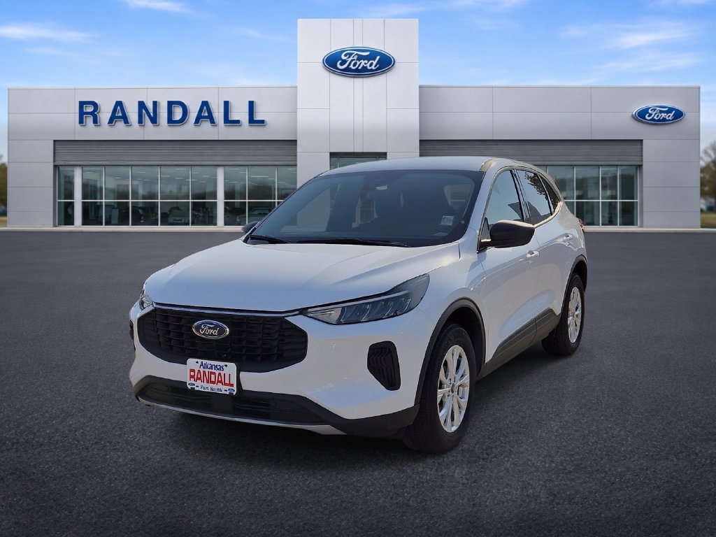 Used 2025 Ford Escape Active AWD/4WD image 2