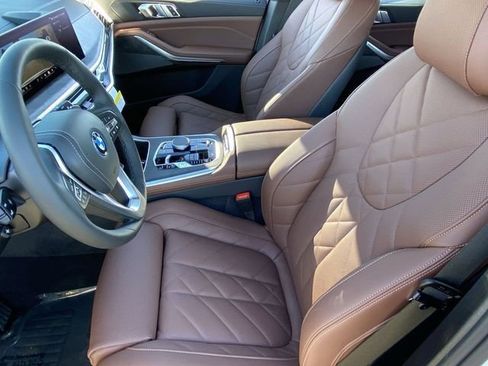 New 2026 BMW X5 xDrive50e w/ Premium Package AWD/4WD image 19