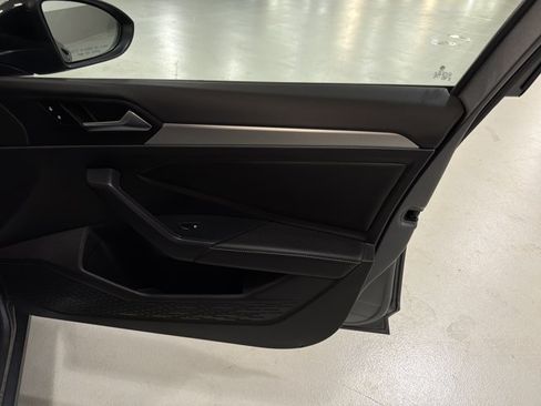 Certified 2022 Volkswagen Jetta Sport FWD image 38