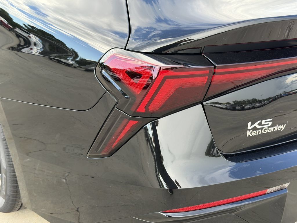 New 2026 Kia K5 GT-Line FWD image 10
