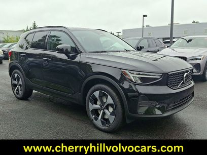 New 2026 Volvo XC40 B5 Core w/ Climate Package