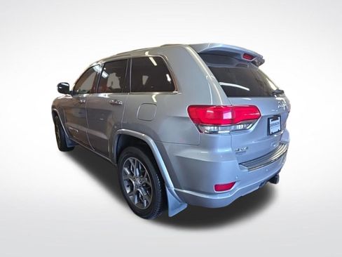 Used 2020 Jeep Grand Cherokee Overland AWD/4WD image 3