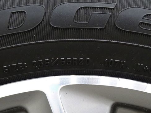 Used 2020 Chevrolet Traverse Premier image 57