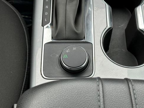 Used 2021 Chevrolet Blazer LT image 24