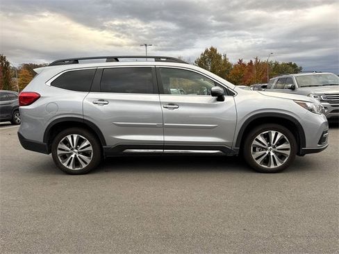 Used 2020 Subaru Ascent Limited image 2