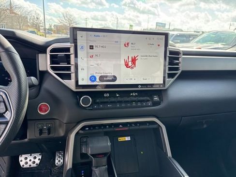 Used 2024 Toyota Tundra Limited w/ TRD Off-Road Package image 17