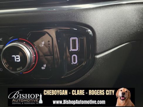 Used 2025 GMC Sierra 1500 SLT image 29