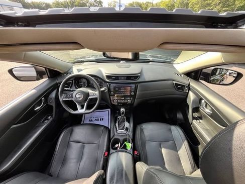 Used 2020 Nissan Rogue SL w/ Premium Package AWD/4WD image 23