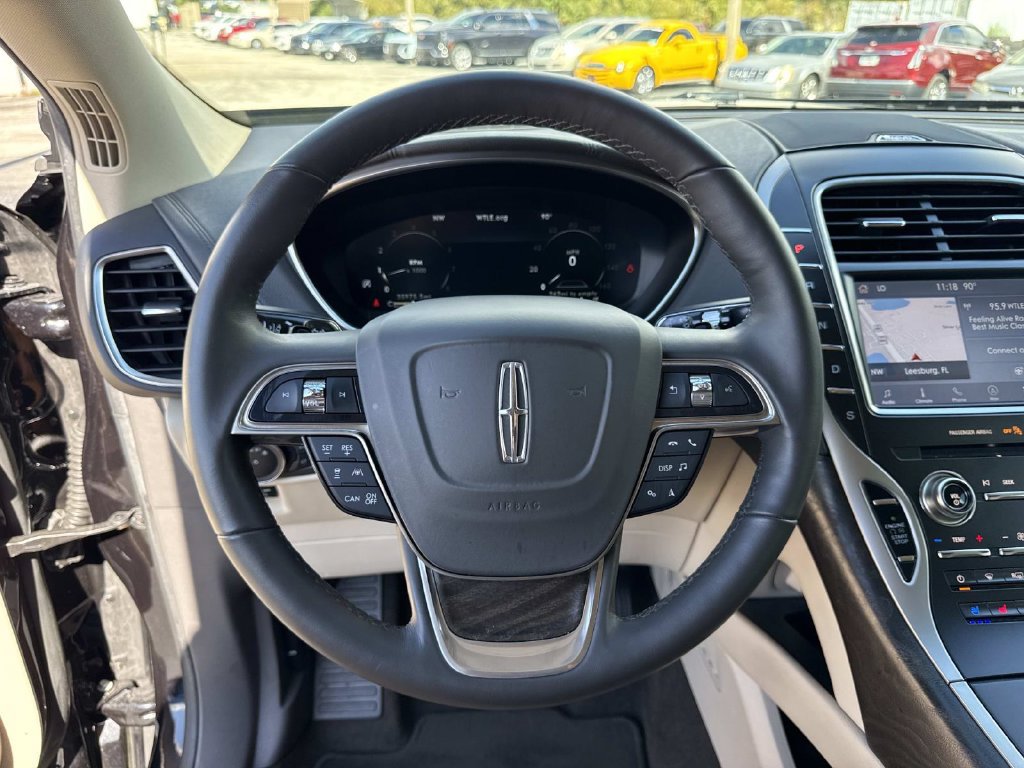 Used 2019 Lincoln Nautilus Reserve FWD image 26