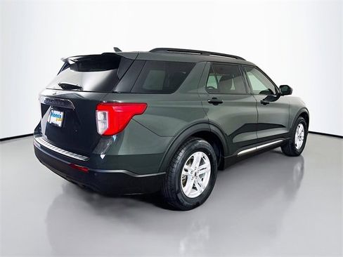 Used 2022 Ford Explorer XLT image 9