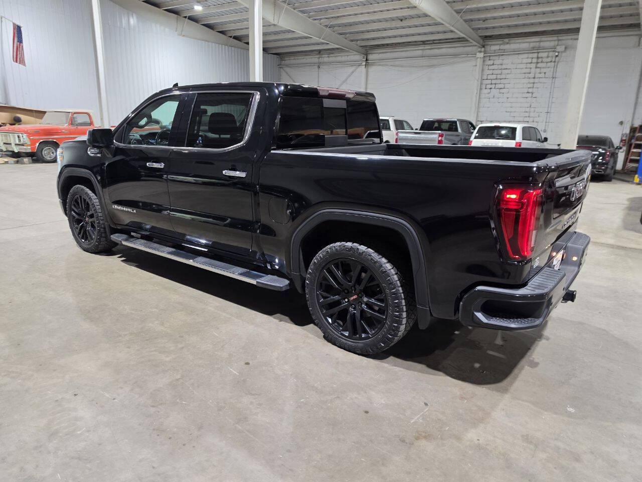 Used 2019 GMC Sierra 1500 Denali w/ Driver Alert Package II AWD/4WD image 9
