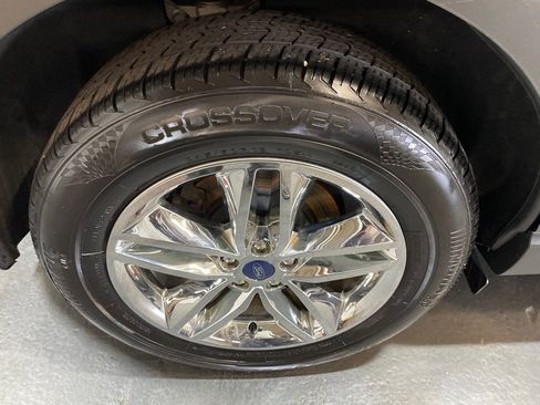 Used 2016 Ford Edge SEL FWD image 19