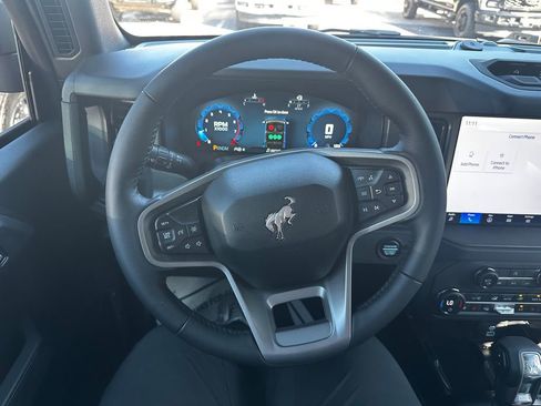 New 2025 Ford Bronco Badlands image 60