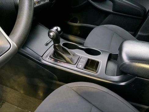 Used 2016 Kia Sorento LX image 15