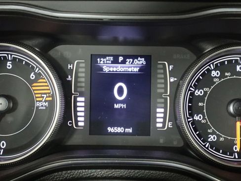 Used 2019 Jeep Cherokee Latitude w/ Popular Appearance Group AWD/4WD image 36
