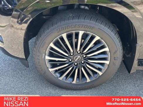 New 2025 Nissan Armada Platinum Reserve image 7