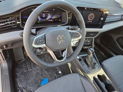New 2026 Volkswagen Jetta SE FWD image 3