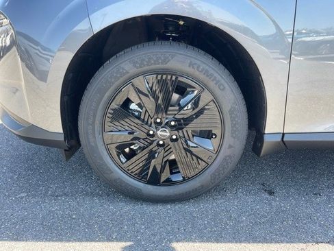 New 2025 Nissan Murano SV image 9