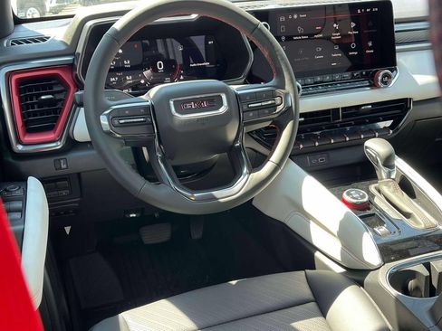 New 2026 GMC Canyon AT4X w/ AT4X AEV Edition AWD/4WD image 13