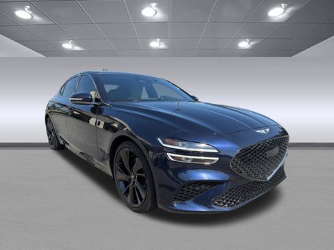 Used 2023 Genesis G70 2.0T w/ Sport Prestige Package RWD image 3