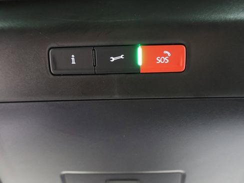 Used 2023 Volkswagen Atlas Cross Sport SEL R-Line image 10