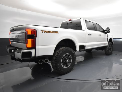 Used 2024 Ford F250 Platinum w/ Tremor Off-Road Package image 52
