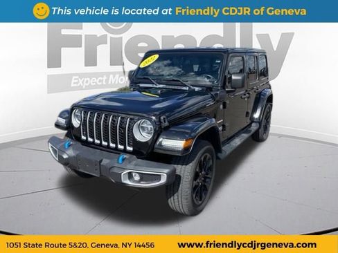 Used 2022 Jeep Wrangler Unlimited Sahara AWD/4WD image 1