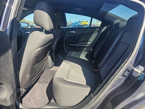 Used 2016 Dodge Charger SE AWD/4WD image 10