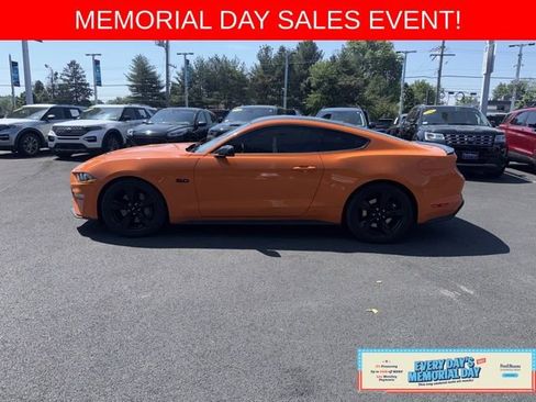 Used 2021 Ford Mustang GT Premium w/ Equipment Group 401A RWD image 4