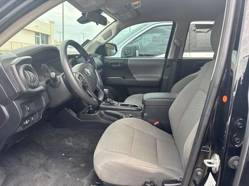 Used 2022 Toyota Tacoma SR w/ SR Convenience Package RWD image 8