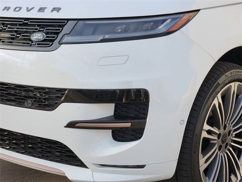 New 2026 Land Rover Range Rover Sport Dynamic SE image 5