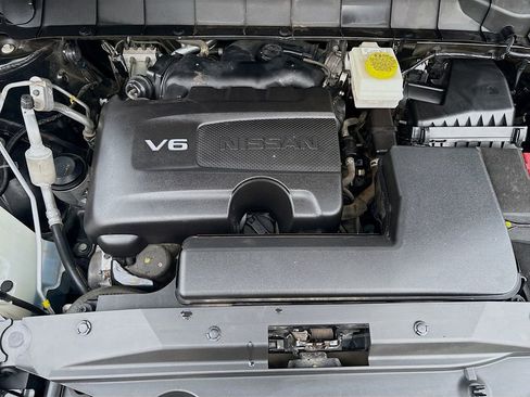 Used 2023 Nissan Pathfinder SL w/ Lighting Package (N92) image 31