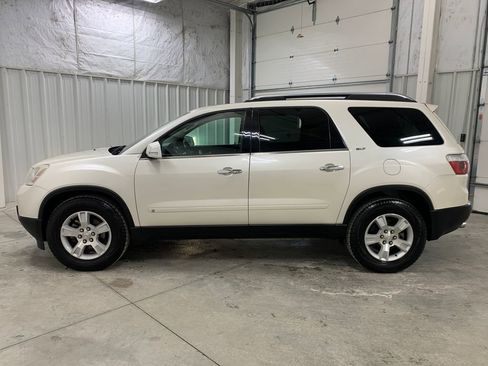 Used 2009 GMC Acadia SLT w/ Visibility Package image 4