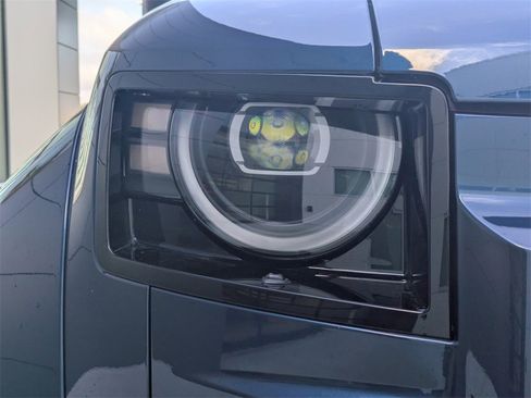 New 2026 Land Rover Defender 110 OCTA image 10