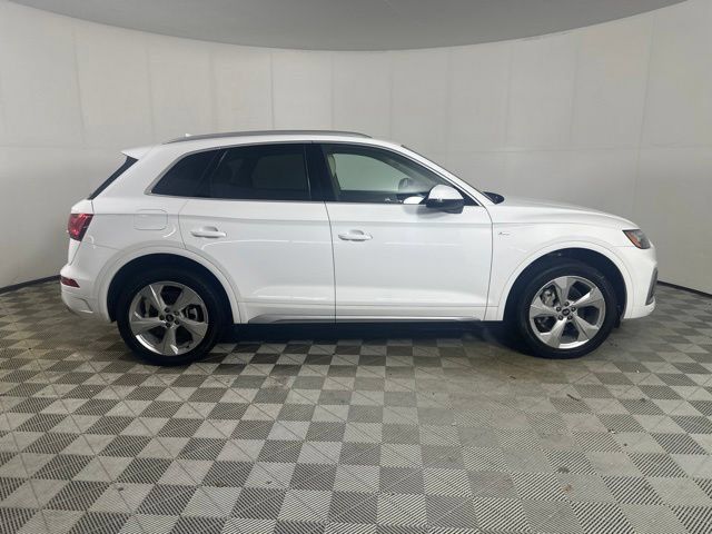 Used 2022 Audi Q5 2.0T Premium Plus AWD/4WD image 8