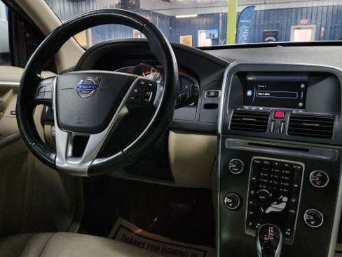 Used 2015 Volvo XC60 T6 Premier Plus image 43