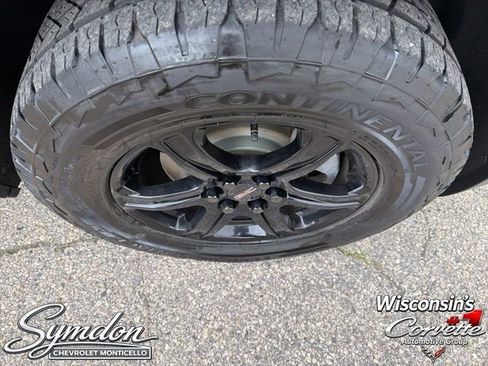Used 2020 GMC Acadia AT4 w/ Driver Alert Package II AWD/4WD image 8
