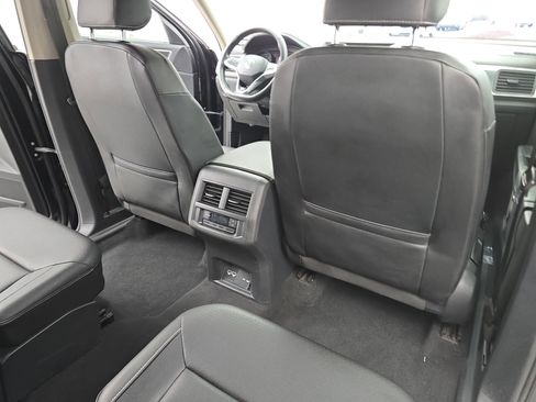 Used 2021 Volkswagen Atlas SE image 11