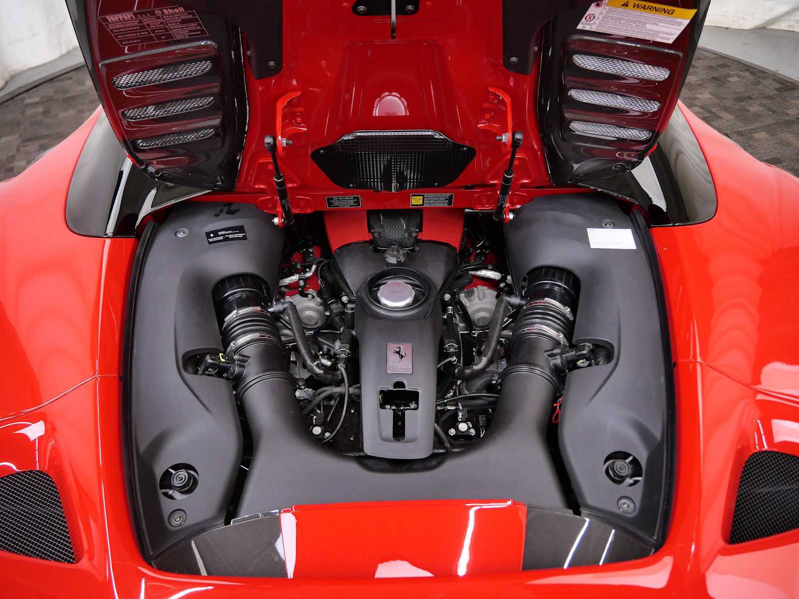 Certified 2023 Ferrari F8 Tributo RWD image 36