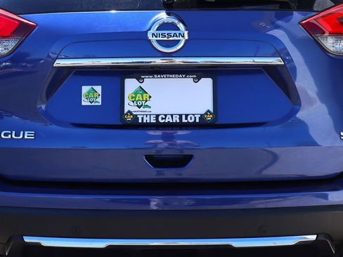 Used 2020 Nissan Rogue SV image 21