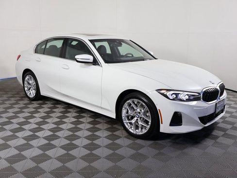 Used 2025 BMW 330i 330i w/ Convenience Package image 3