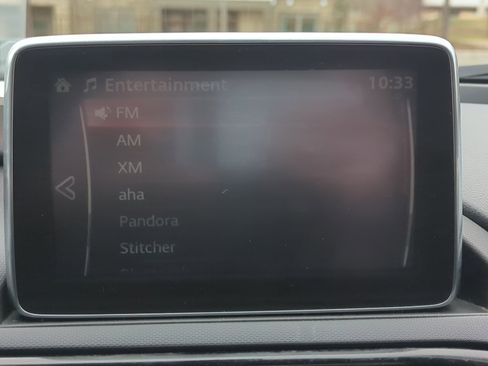 Used 2016 MAZDA MX-5 Miata Club image 17