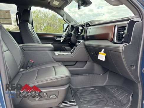 New 2026 GMC Sierra 3500 Denali w/ Technology Package AWD/4WD image 11