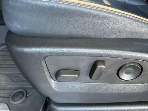 Certified 2022 GMC Yukon AT4 AWD/4WD image 12