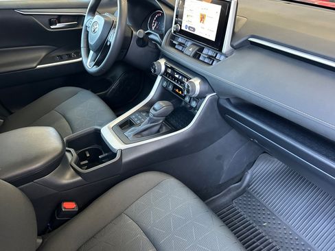 Certified 2025 Toyota RAV4 XLE w/ Convenience Package AWD/4WD image 16