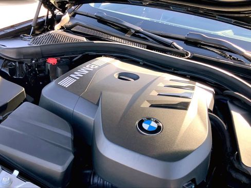 Certified 2025 BMW 330i Sedan image 32